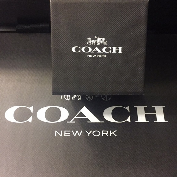 COACH COLLECTIBLE ETERNITY CIRCLE PAVE CHARM (NWT) - Picture 8 of 8